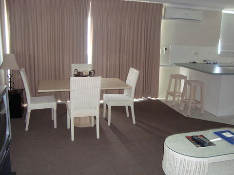 Grosvenor Beachfront Apartments Surfers Paradise - Accommodation Search 26