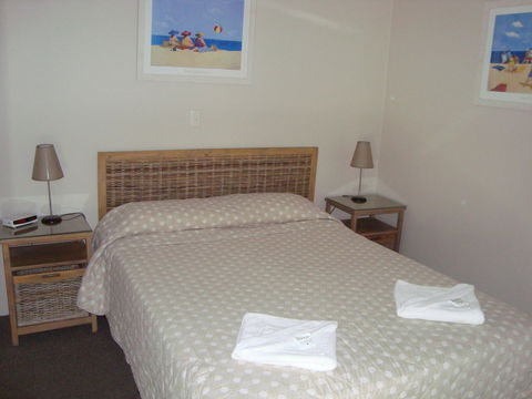 Grosvenor Beachfront Apartments Surfers Paradise - Accommodation Search 13