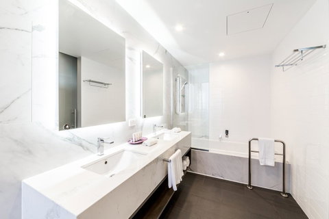 Sage Hotel James Street - Accommodation Search 16