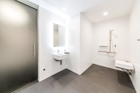 Sage Hotel James Street - Accommodation Search 11