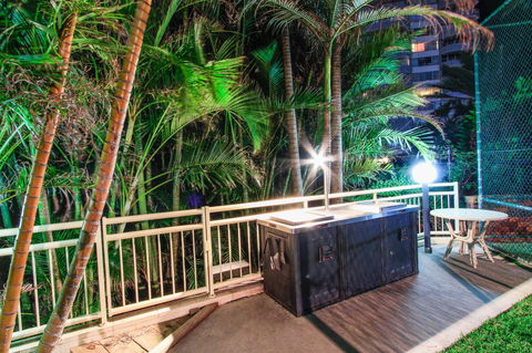 Seacrest Beachfront Apartments Surfers Paradise - Accommodation Search 31