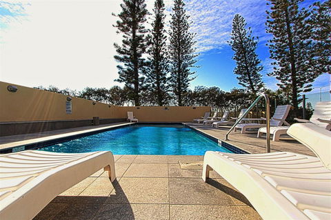 Seacrest Beachfront Apartments Surfers Paradise - Accommodation Search 5
