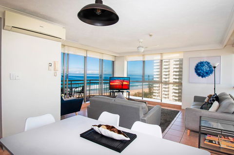 Seacrest Beachfront Apartments Surfers Paradise - Accommodation Search 21