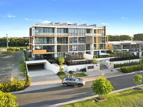 The Residences At The Peninsula - Accommodation Search 8