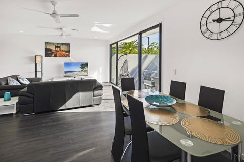 The Residences At The Peninsula - Accommodation Search 17