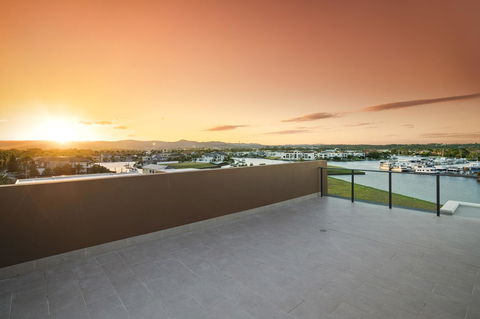 The Residences At The Peninsula - Accommodation Search 2