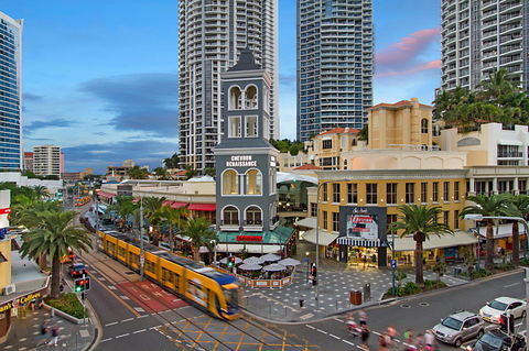 Towers Of Chevron - Private Apartment - Accommodation Search 19