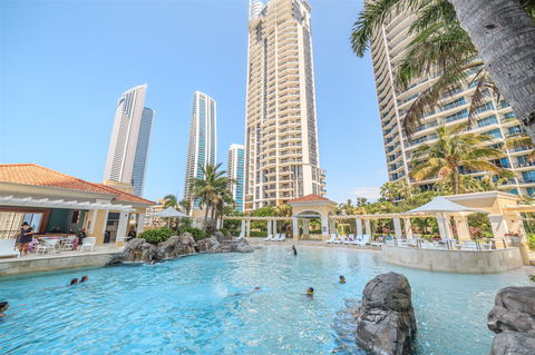 Towers Of Chevron - Private Apartment - Accommodation Search 0