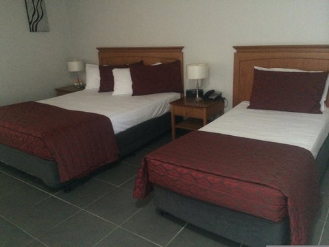 The Robert Towns - Accommodation Search 23