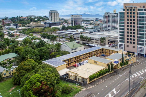 The Robert Towns - Accommodation Search 24