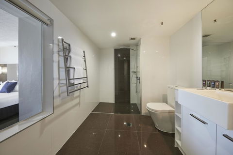 Novotel Surfers Paradise - Accommodation Search 30