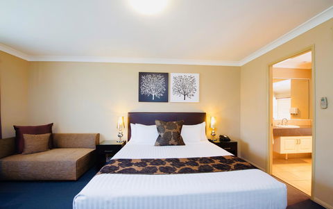 Ambassador On Ruthven - Accommodation Search 16