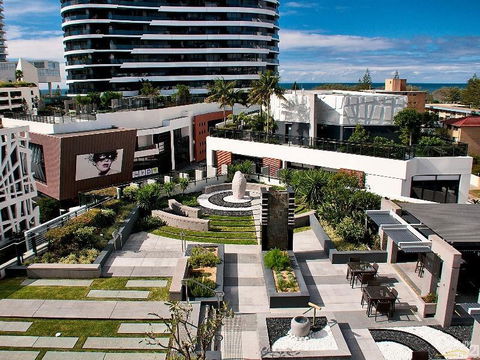 Luxury 3 Bedroom In Heart Of Broadbeach - Accommodation Search 7
