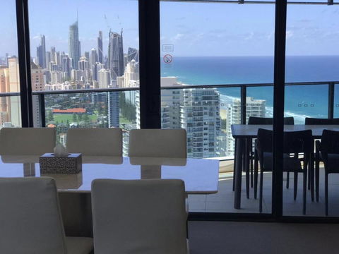 Luxury 3 Bedroom In Heart Of Broadbeach - Accommodation Search 12
