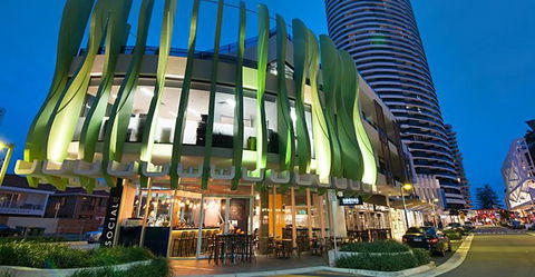 Luxury 3 Bedroom In Heart Of Broadbeach - Accommodation Search 10
