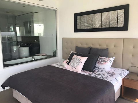 Luxury 3 Bedroom In Heart Of Broadbeach - Accommodation Search 16