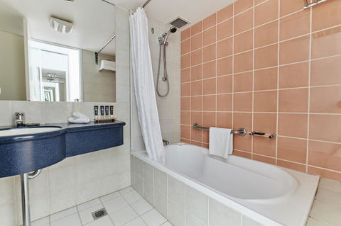Novotel Cairns Oasis Resort - Accommodation Search 2