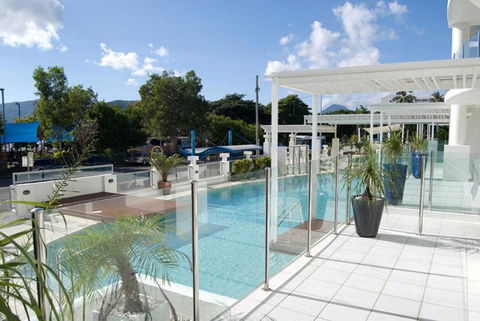 Waters Edge Apartment Cairns - Accommodation Search 5