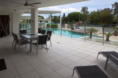Waters Edge Apartment Cairns - Accommodation Search 10