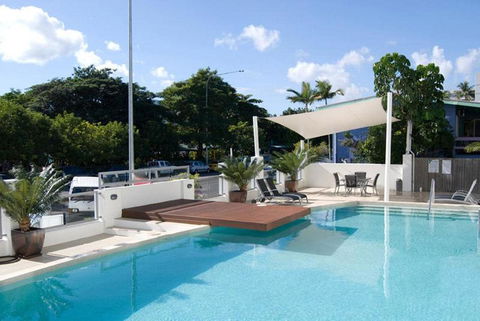 Waters Edge Apartment Cairns - Accommodation Search 7