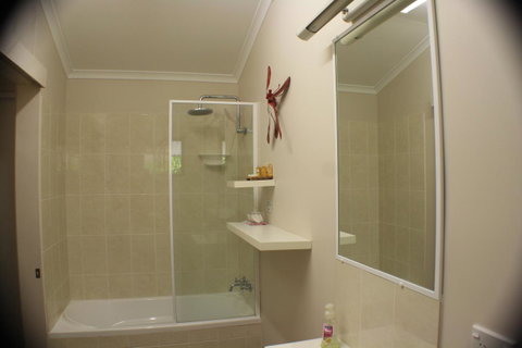 Boutique Bungalows - Accommodation Search 43