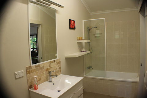 Boutique Bungalows - Accommodation Search 32