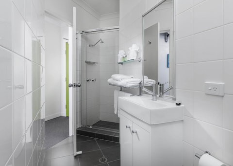George Williams Hotel - Accommodation Search 34