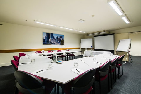 George Williams Hotel - Accommodation Search 22