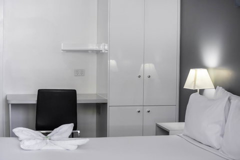 George Williams Hotel - Accommodation Search 20