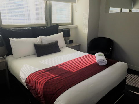 George Williams Hotel - Accommodation Search 12