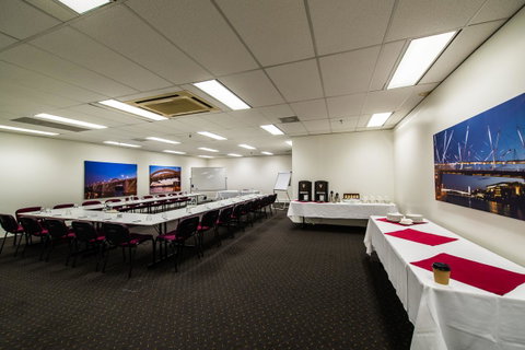 George Williams Hotel - Accommodation Search 44
