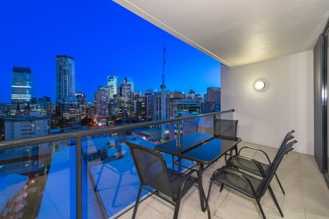 Tribeca Apartments - Accommodation Search 18