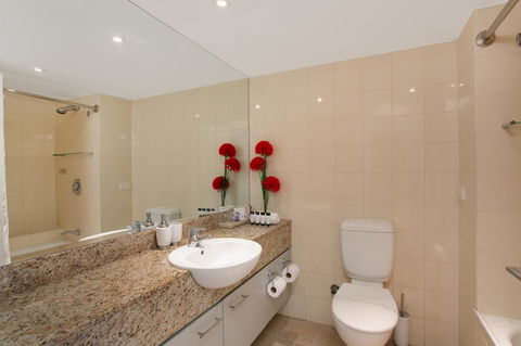 Palm Cove Beach Apartment - Accommodation Search 17