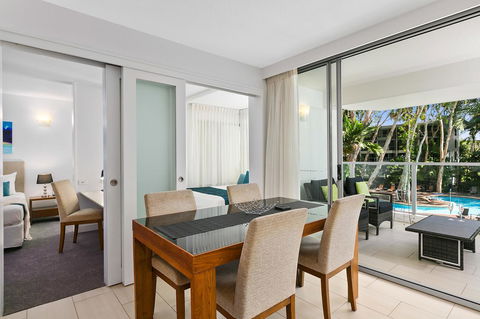 Palm Cove Beach Apartment - Accommodation Search 9