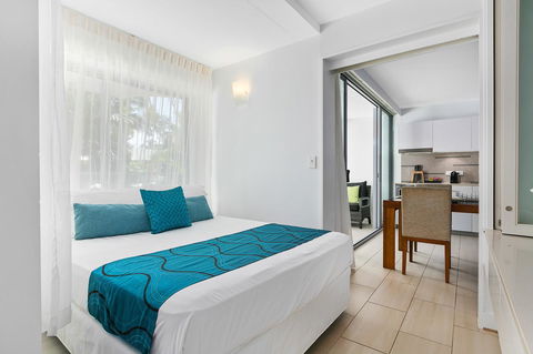 Palm Cove Beach Apartment - Accommodation Search 11