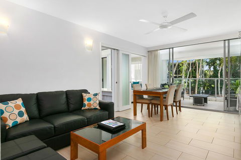 Palm Cove Beach Apartment - Accommodation Search 19