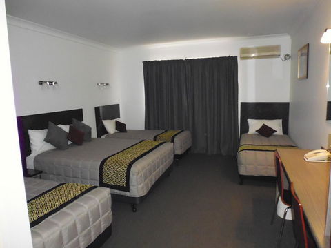 Burke & Wills Motor Inn - Accommodation Search 26