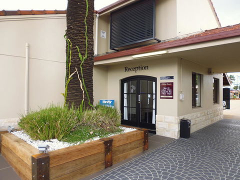 Burke & Wills Motor Inn - Accommodation Search 0