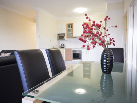 La Vida On Anzac - Accommodation Search 0