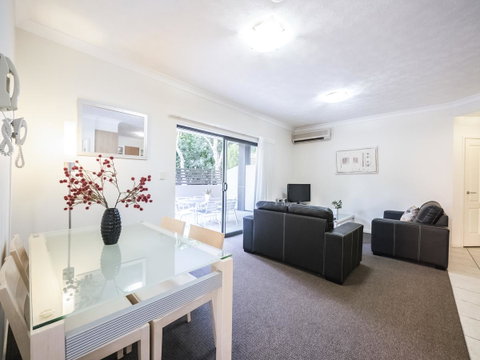La Vida On Anzac - Accommodation Search 39