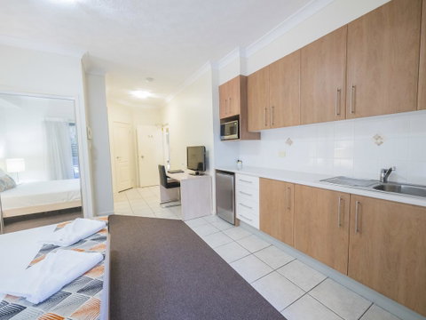 La Vida On Anzac - Accommodation Search 40