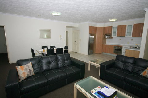 La Vida On Anzac - Accommodation Search 9