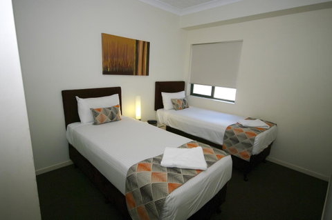 La Vida On Anzac - Accommodation Search 8