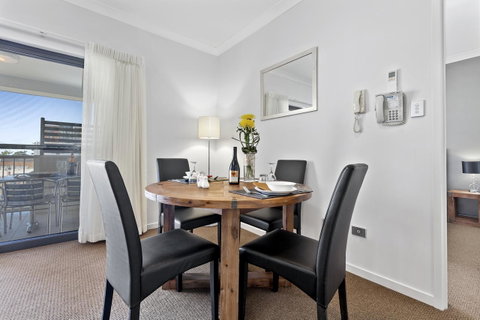 La Vida On Anzac - Accommodation Search 20
