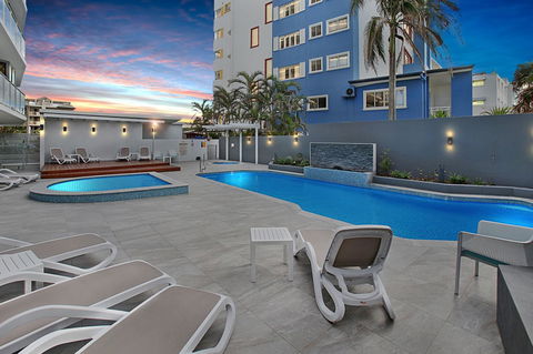 Catalina Resort - Accommodation Search 21