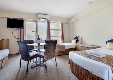 The Metropolitan Spring Hill - Accommodation Search 9