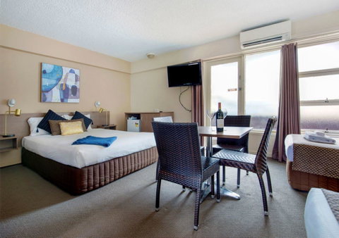 The Metropolitan Spring Hill - Accommodation Search 10