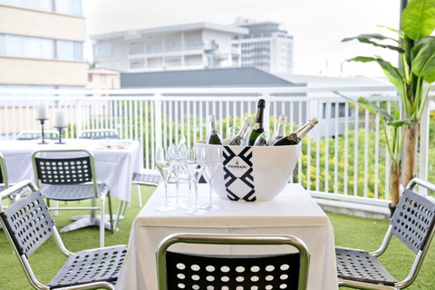 The Metropolitan Spring Hill - Accommodation Search 32