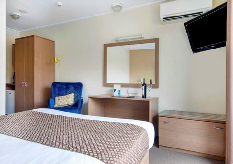 The Metropolitan Spring Hill - Accommodation Search 20