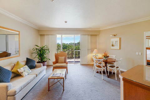 InterContinental Sanctuary Cove Resort, An IHG Hotel - Accommodation Search 13